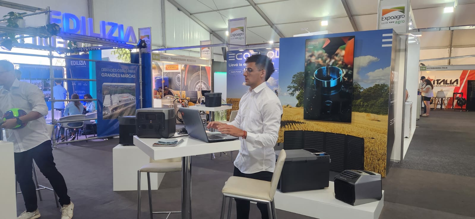 WhatsApp Image 2024-03-11 at 16.12.03 WhatsApp Image 2024-03-11 at 16.12.03